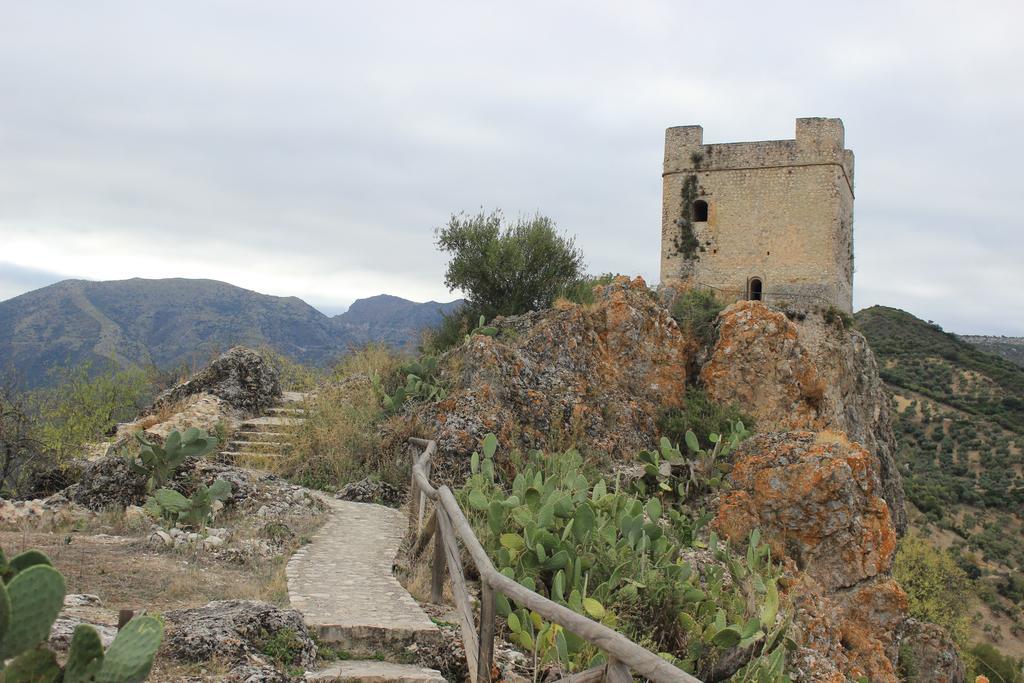 Hostal Rural Marques De Zahara Zahara De La Sierra Exterior foto